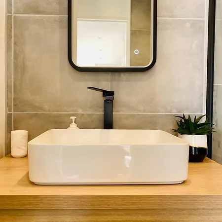 Sejour Detente! Jacuzzi + Jardin Prives 公寓