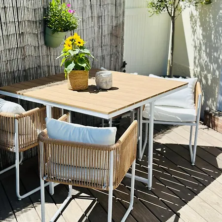 Sejour Detente! Jacuzzi + Jardin Prives アパート