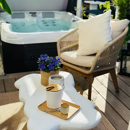 アパート Sejour Detente! Jacuzzi + Jardin Prives Saint-Raphaël